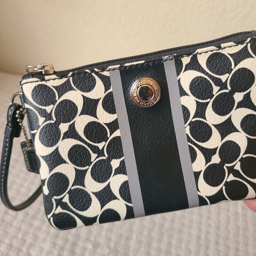 Coach Black and White Patterned Wristlet - Picture 9 of 9